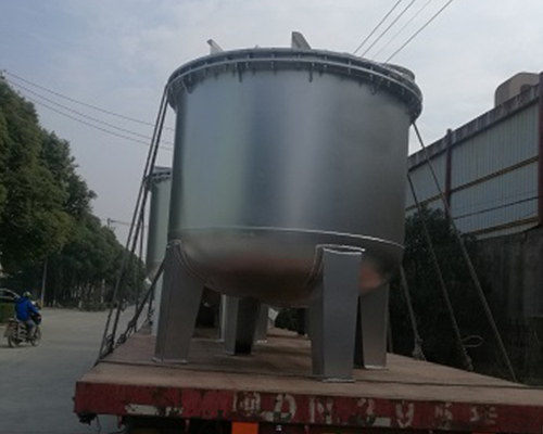 5m³钢衬塑支腿平盖式搅拌罐